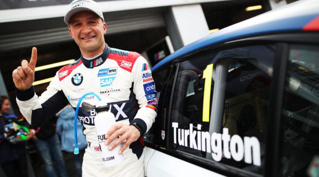 Turkington clinches first pole for new 3 Series
